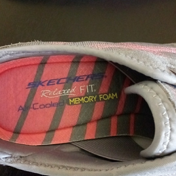 Shoes - Picture 2 of 4